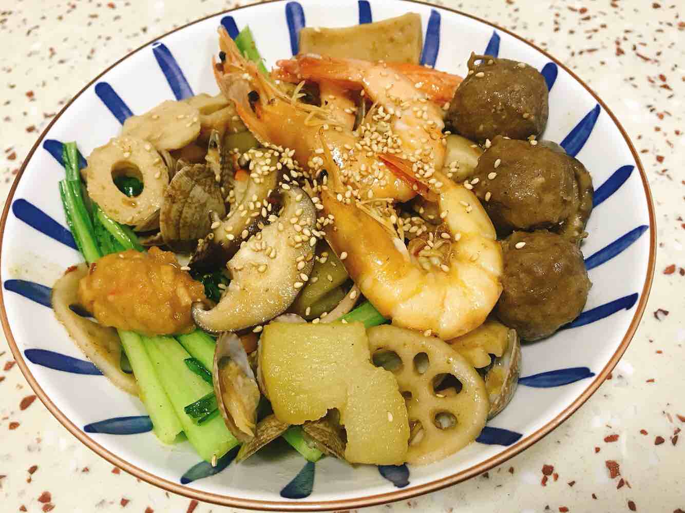 小龍蝦調(diào)料變形記—海鮮麻辣鍋！成品圖